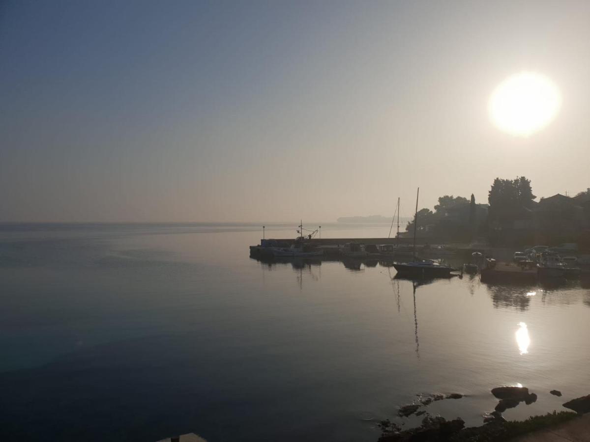 Apartments Sea Reflections Zman Екстер'єр фото